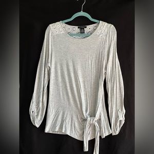 Front Tie Blouse With Lace Accents (Sz Lg)
